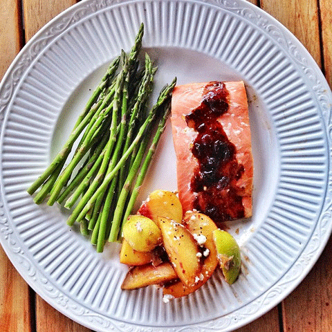 Cedar Plank Chardonnay Salmon with Cranberry Chipotle Sauce