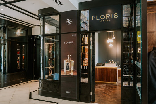 Fachada de la tienda Floris en Fairmont Windsor Park