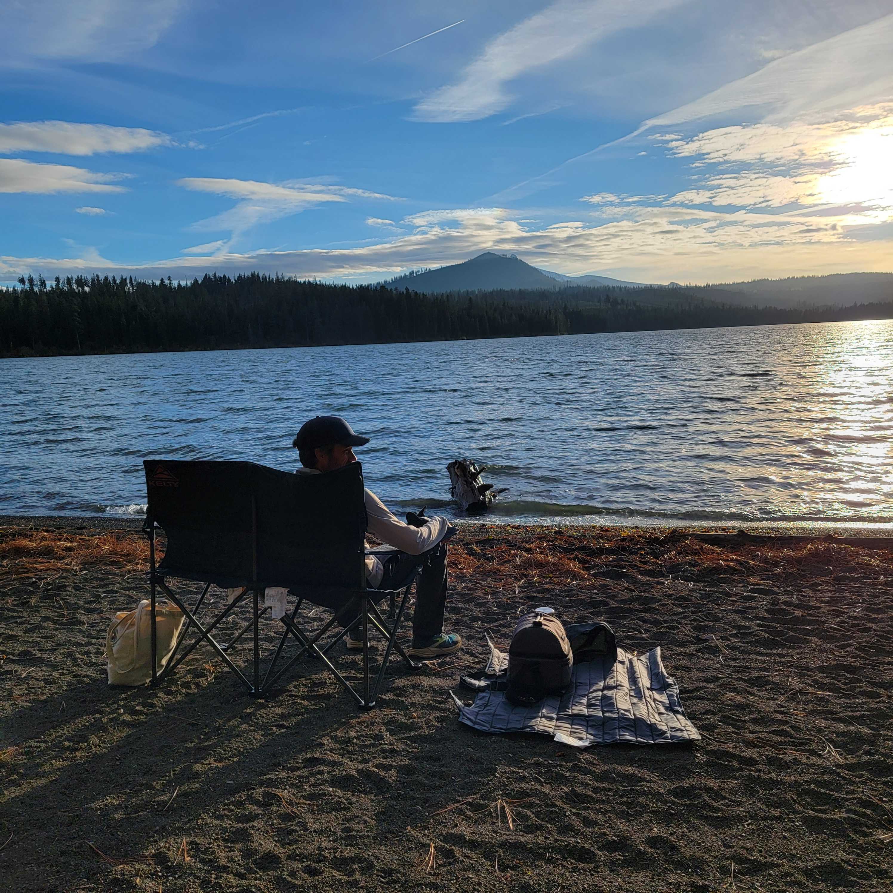 Suttle lake sunset views