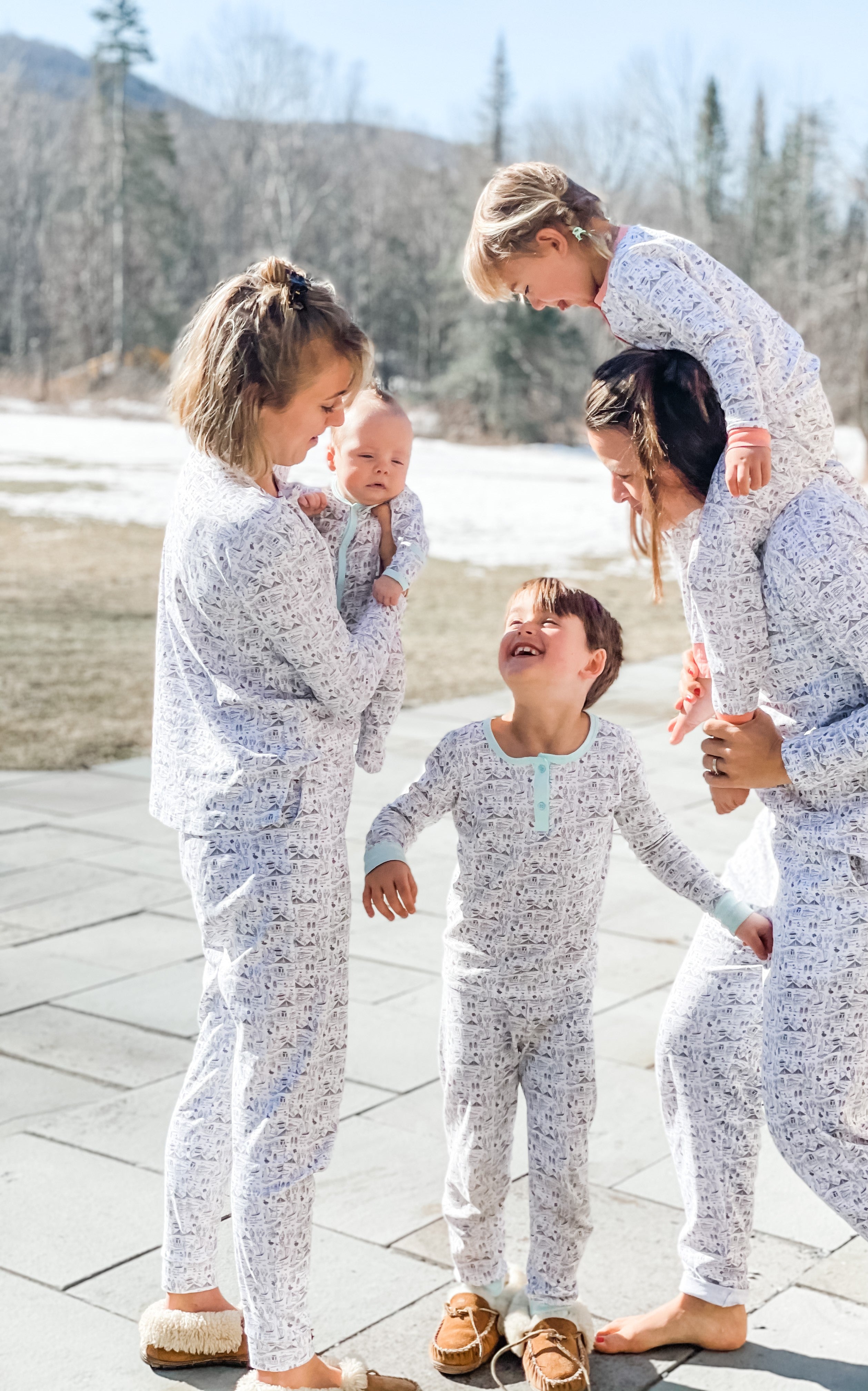 Joy Street Kids - Women's Jogger Pajama Set