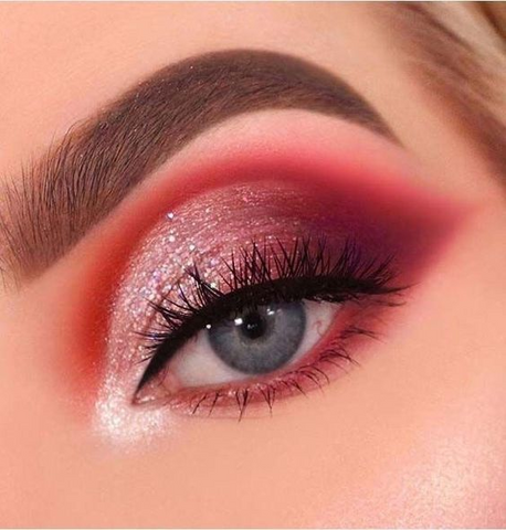 red eye makeup look,red smokey eye look