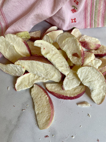 Organic freeze-dried apples at Chelan Ranch Organics