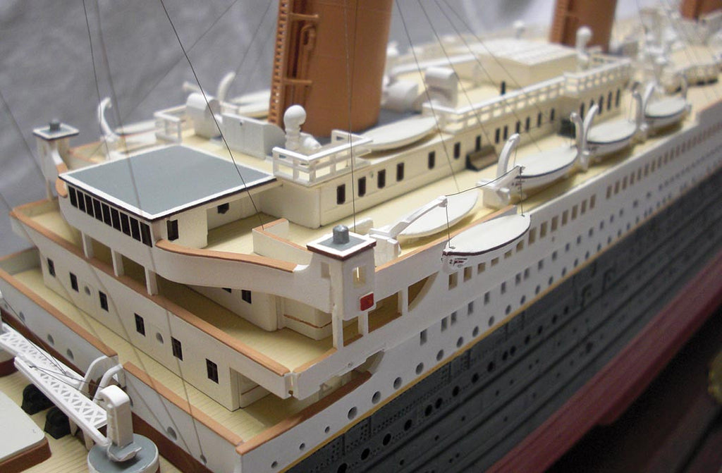 11318 1/350 RMS Titanic Centennial Edition | Minicraft Models