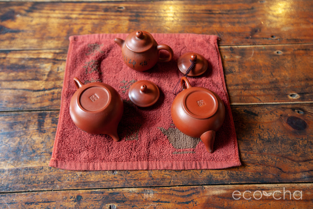 Clay Teapot  Eco-Cha Teas