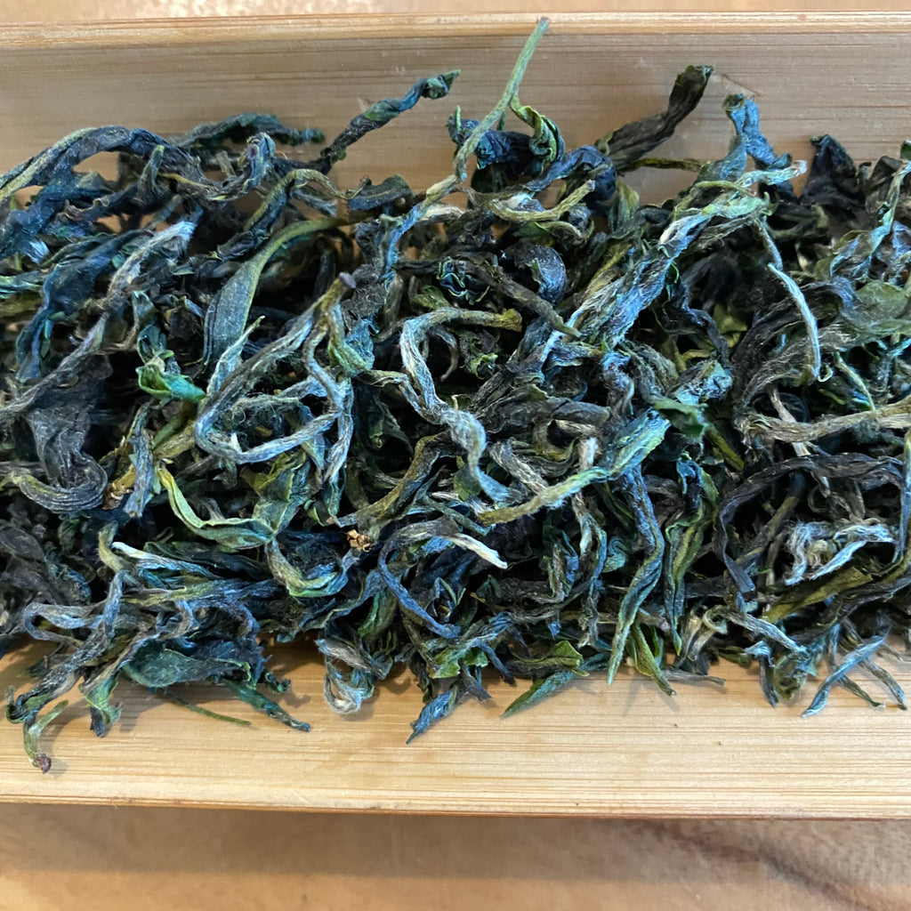 Bi Luo Chun Green Tea dried leaves