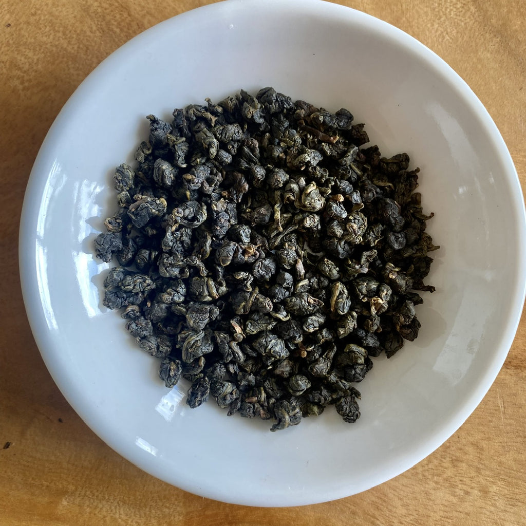 Wuyi Oolong dried tea leaves