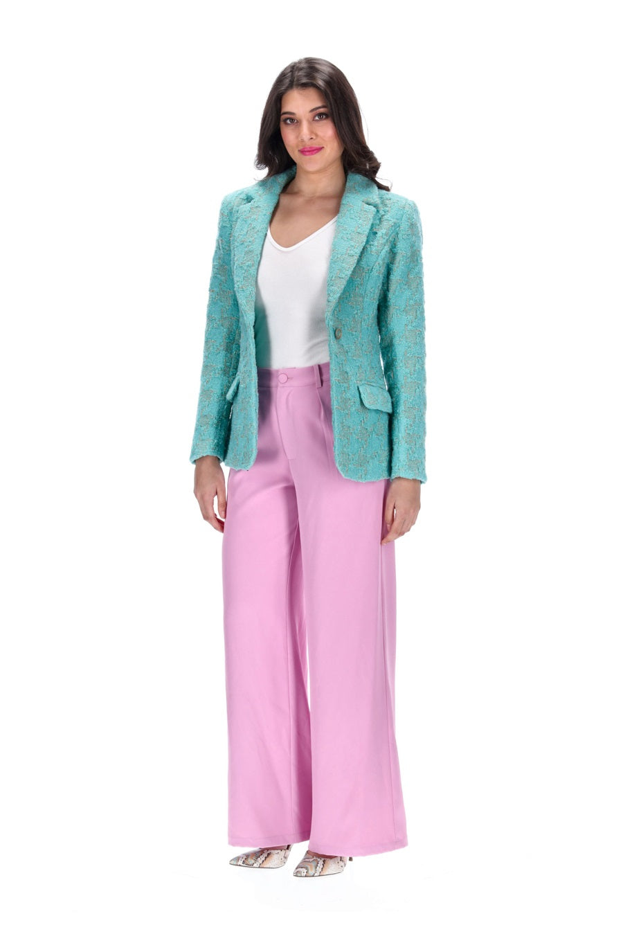 blushing ambition  Peach pants outfit, Pink pants outfit, Pink pants