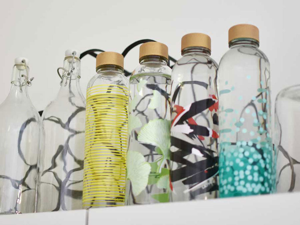Warum Wir Lieber Aus Glas Statt Aus Plastikflaschen Trinken Carry Bottles