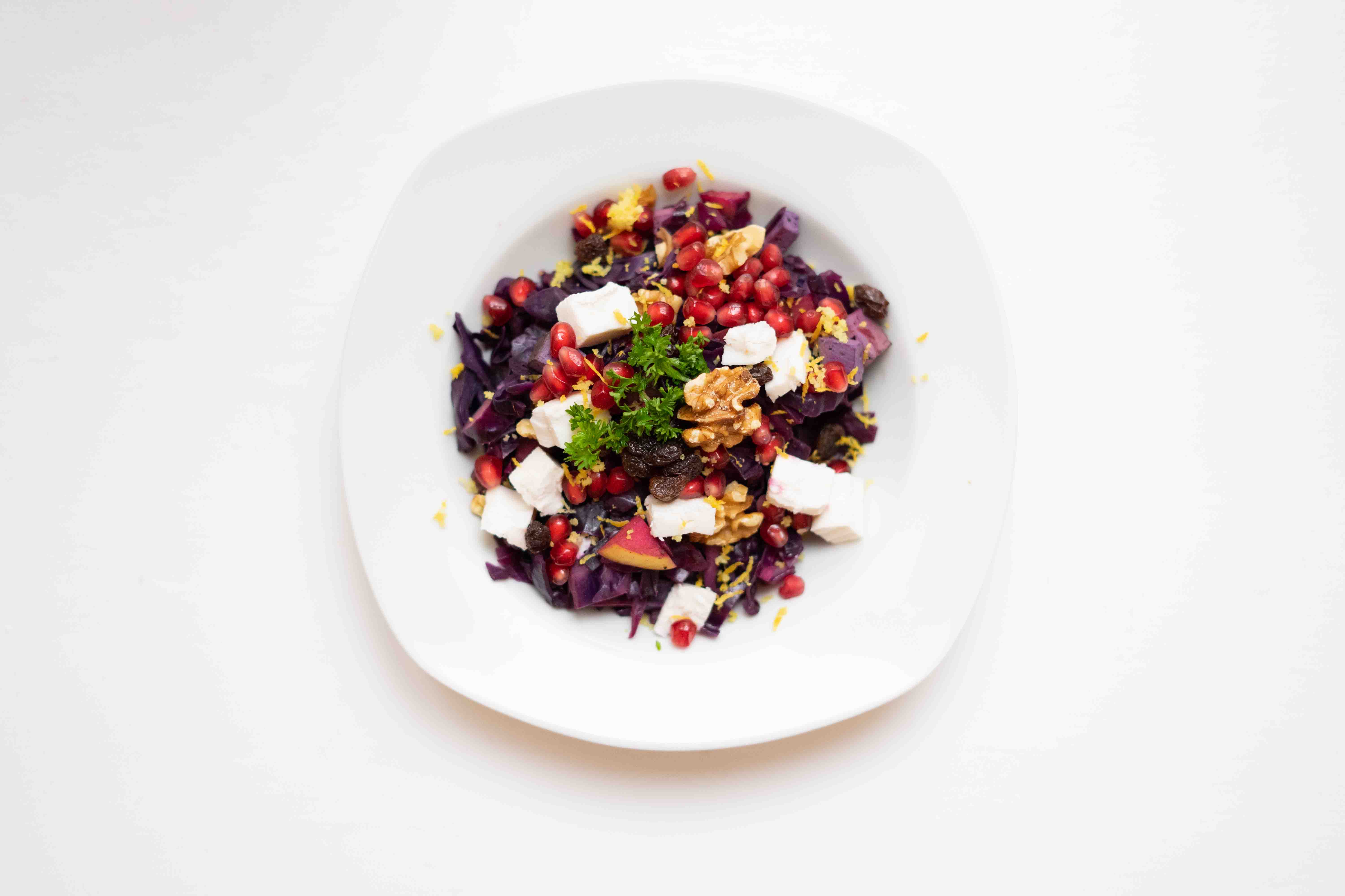 Rotkohl Salat mit veganem Feta