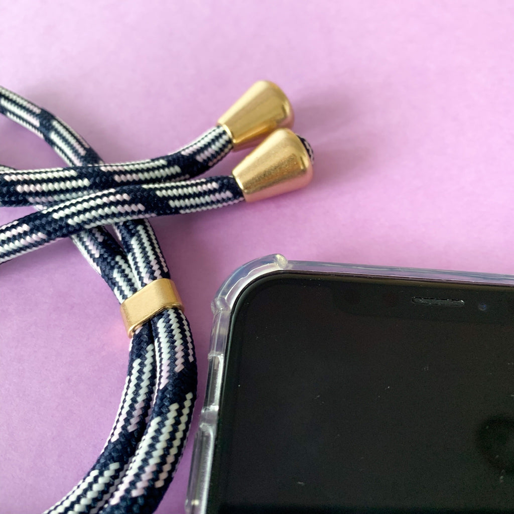 coque iphone xr collier