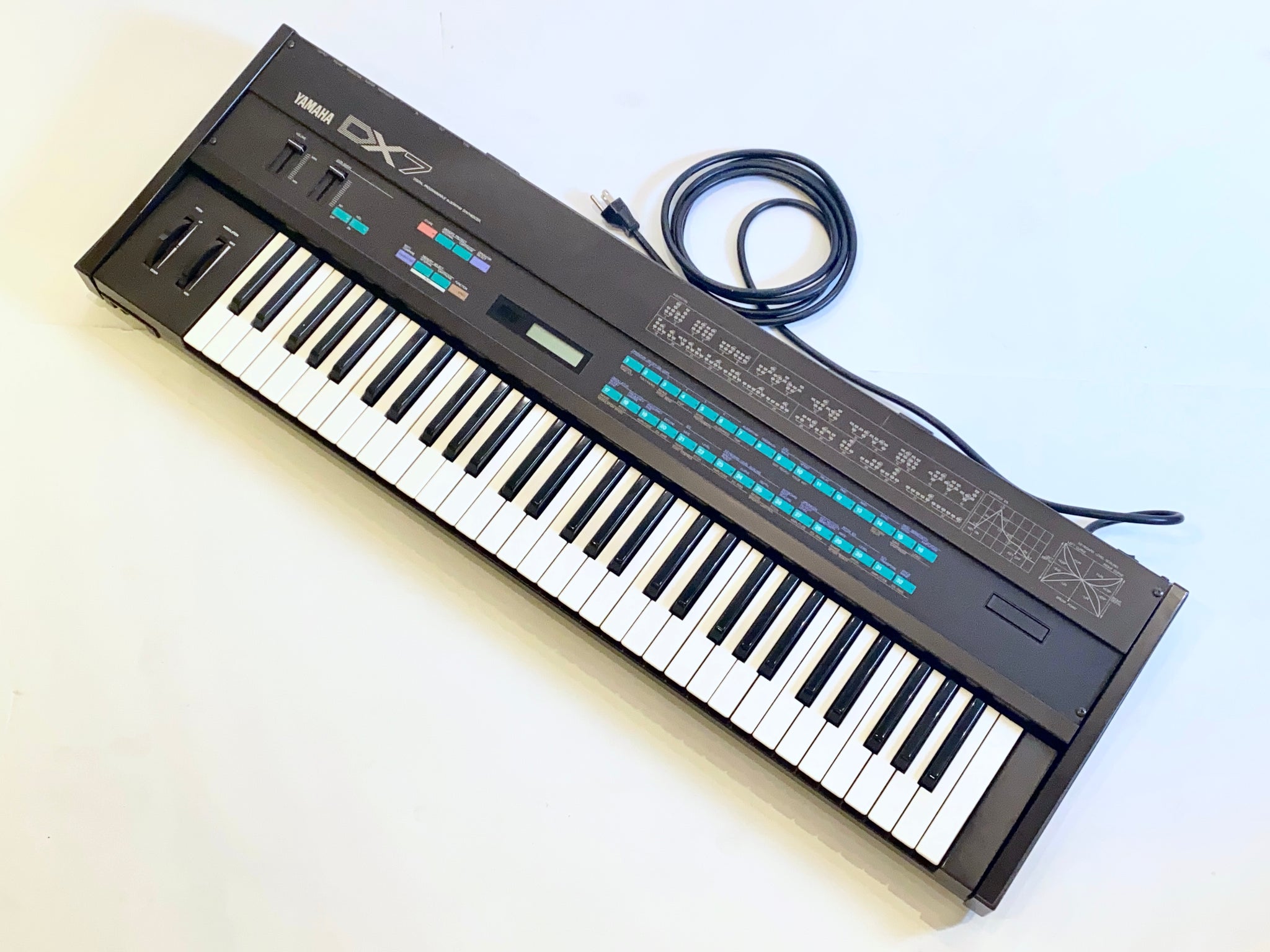 yamaha dx7 vintage synth