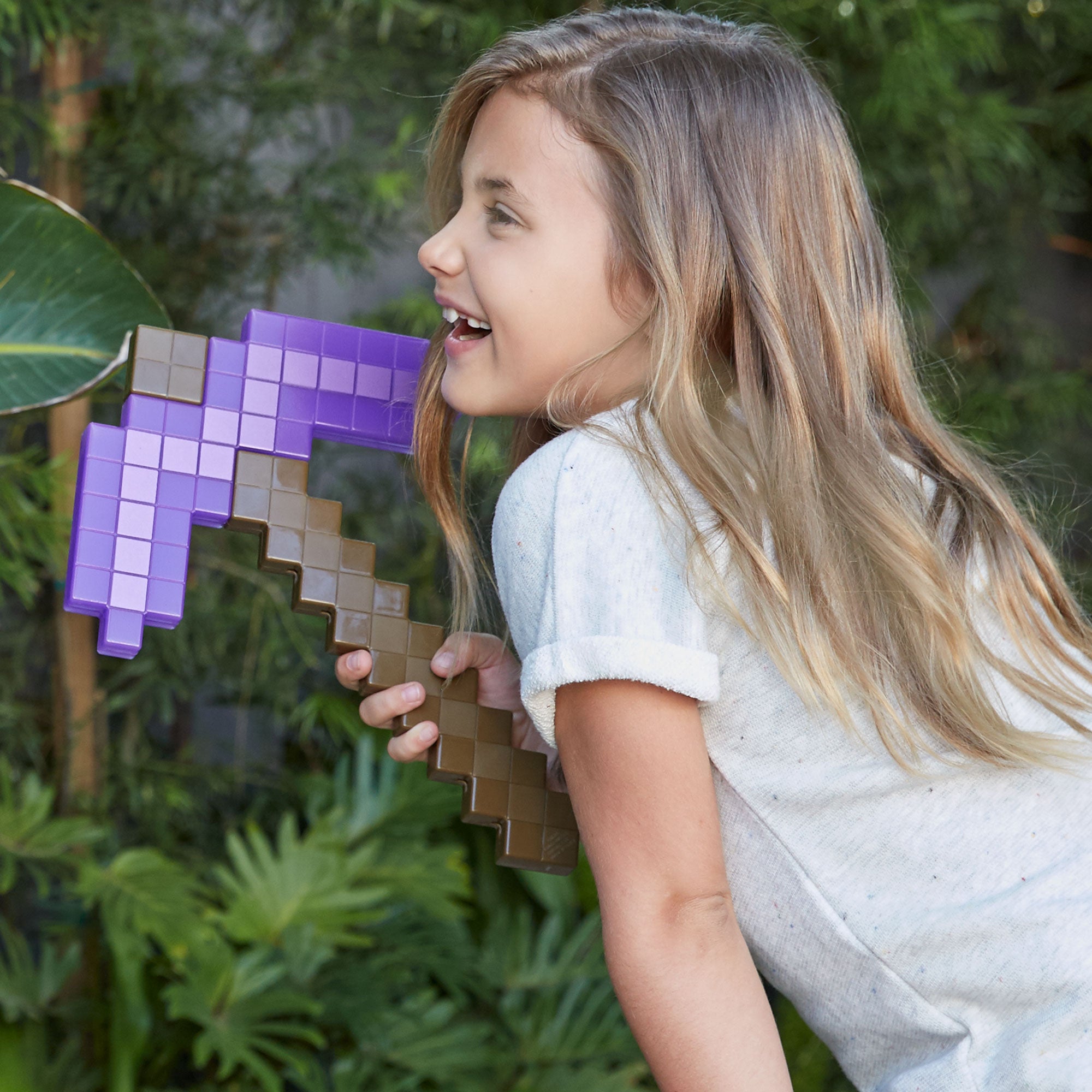 minecraft toy sword and pickaxe