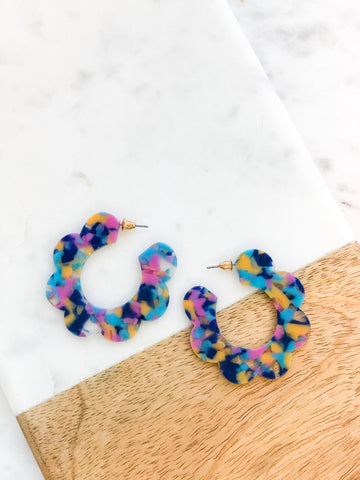 Scalloped Hoop Earrings Multi-Color