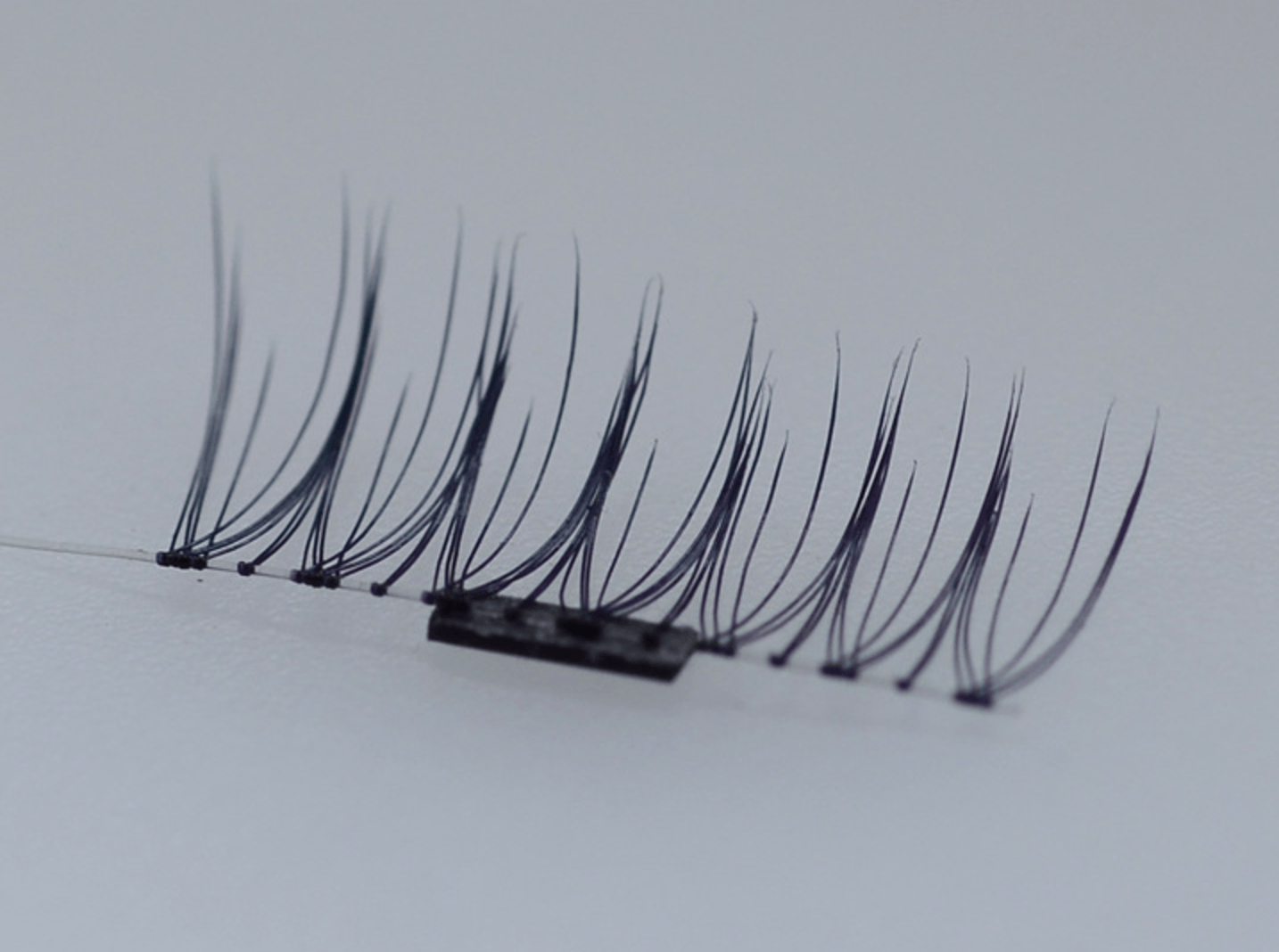 MAGNETIC FALSE EYELASHES - 50% OFF