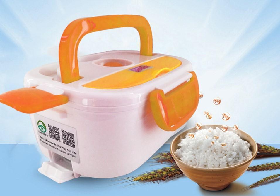 PORTABLE SELF-HEATING LUNCH BOX