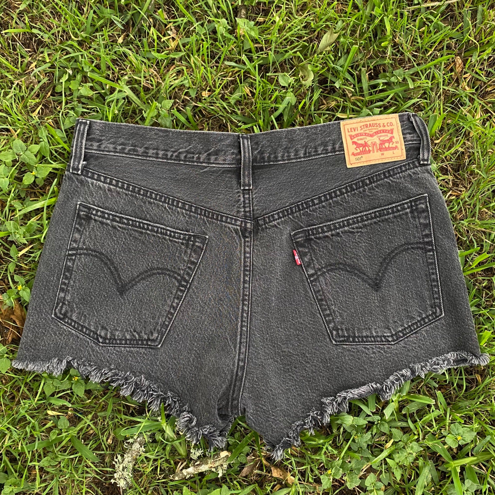 Levi's 501 Women's Original Jeans Shorts High Rise Size 31