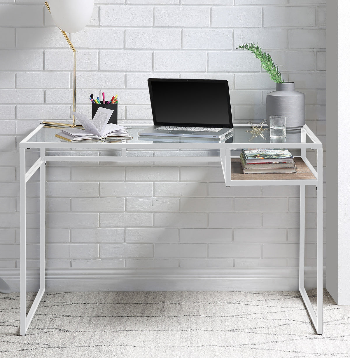 white clear desk