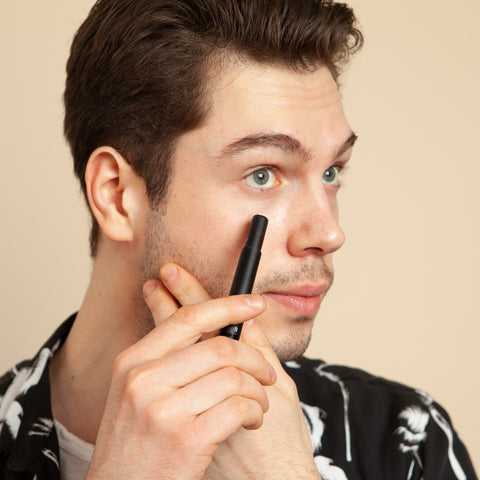 make up concealer for men