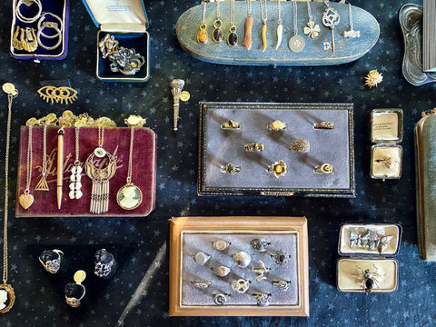 vintage and antique jewlelry