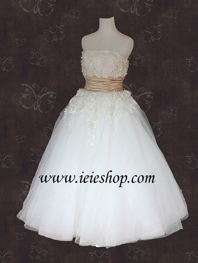 Retro Vintage Style Tea Length Strapless Tulle Wedding Dress with Daisy ...