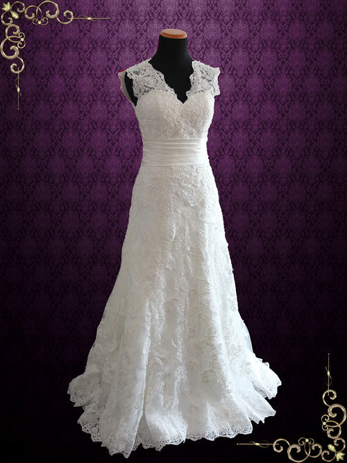 Vintage Style Lace Wedding Dress with V Neck RAYNIA – ieie Bridal