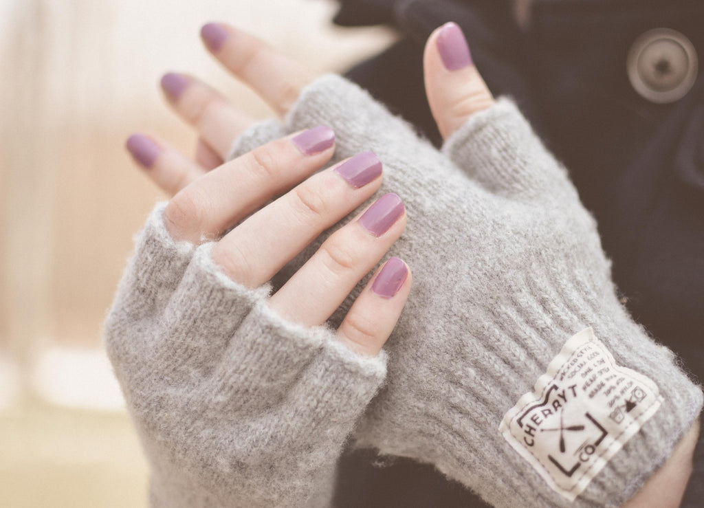 woven fingerless gloves