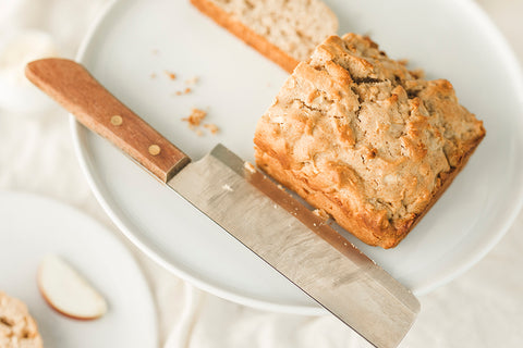 Cake with apples