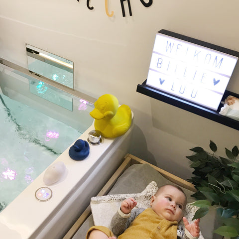 Hydrotherapie/babyspa/floaten - Baby Spa - OnsKleinGeluk.be thumbnail