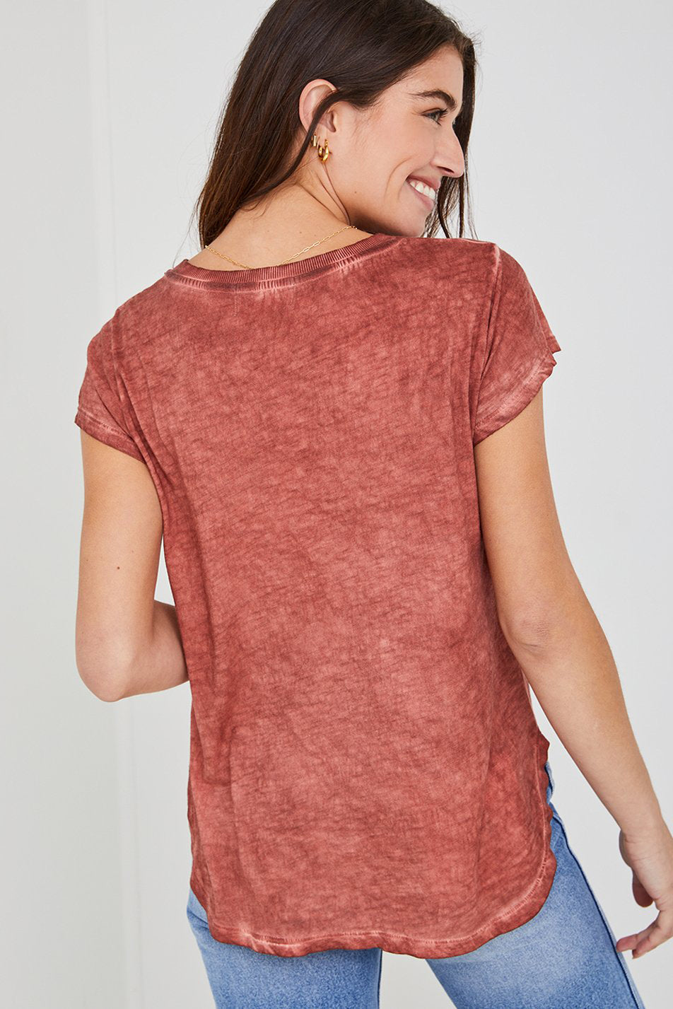 bella dahl v-neck tee