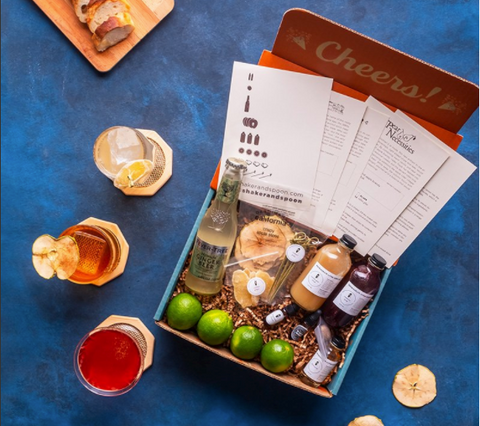 Last minute gift idea for cocktail lovers - monthly cocktail box subscription