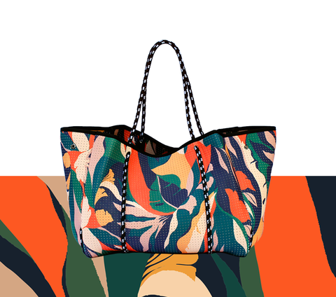 WHY NEOPRENE TOTES MAKE THE PERFECT BAGS FOR MOMS – ADORNME