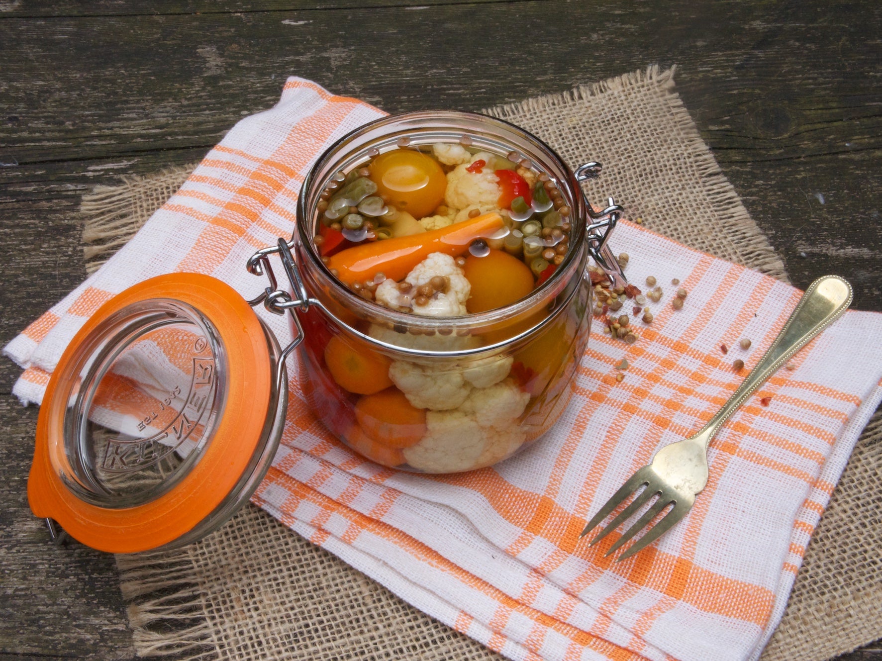 Pickled mixed vegetables