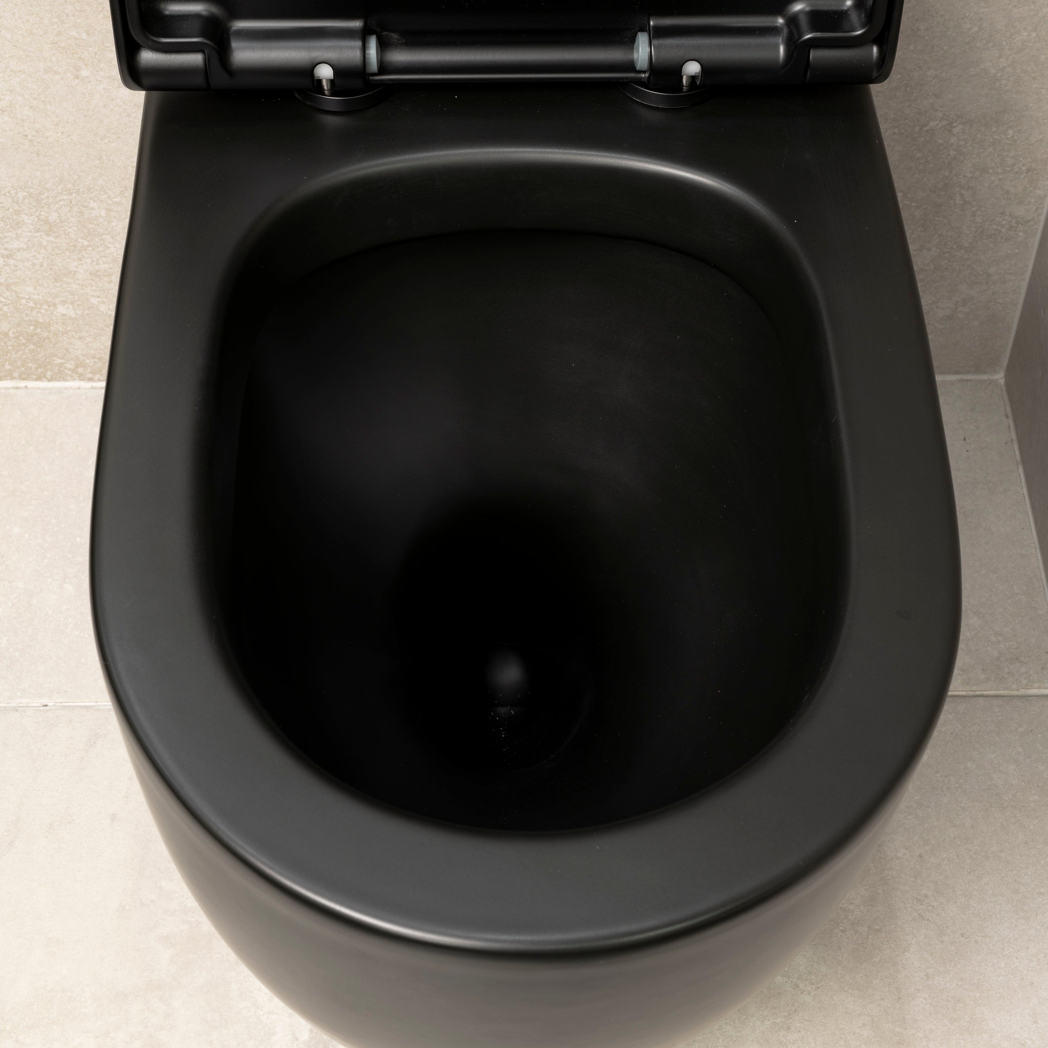 Hysett Q Back to Wall Toilet Suite, Matte Black