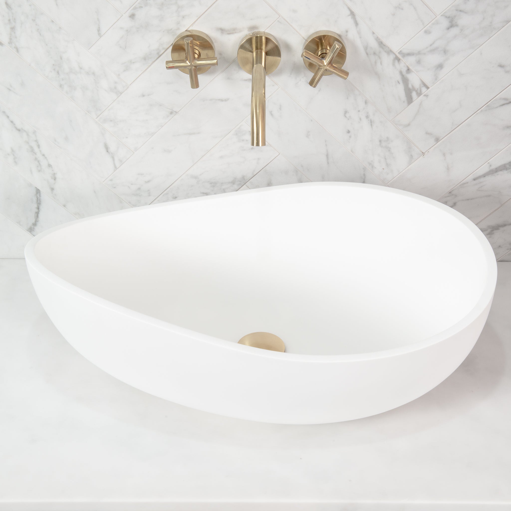 Wave Oval 600mm Artificial Stone Above-Counter Basin, Gloss White