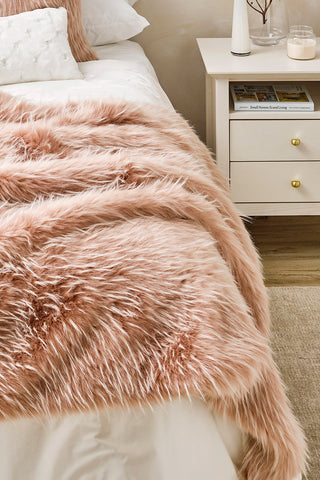 Heirloom imitation faux fur throw in Peony Plume Pink SKU FPPT18