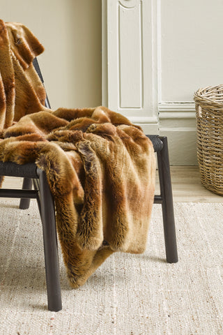 Imitation fake fur throw - Heirloom faux fur throw and cushions  in Striped Beaver