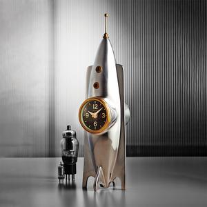 Rocket clock by Pendulux. What to buy a space lover? This space clock!