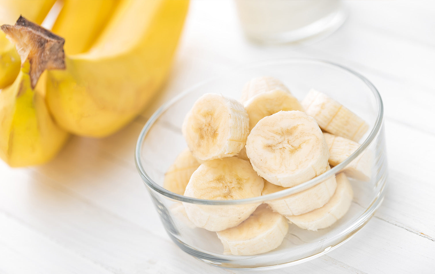 Banana Face Mask Benefits for the Skin and How to Try It