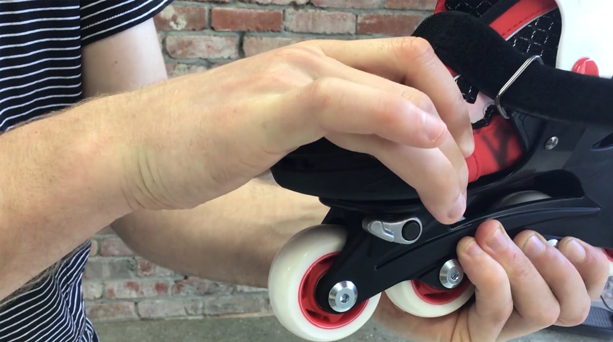 How to adjust Micro Majority Skate size - step 3