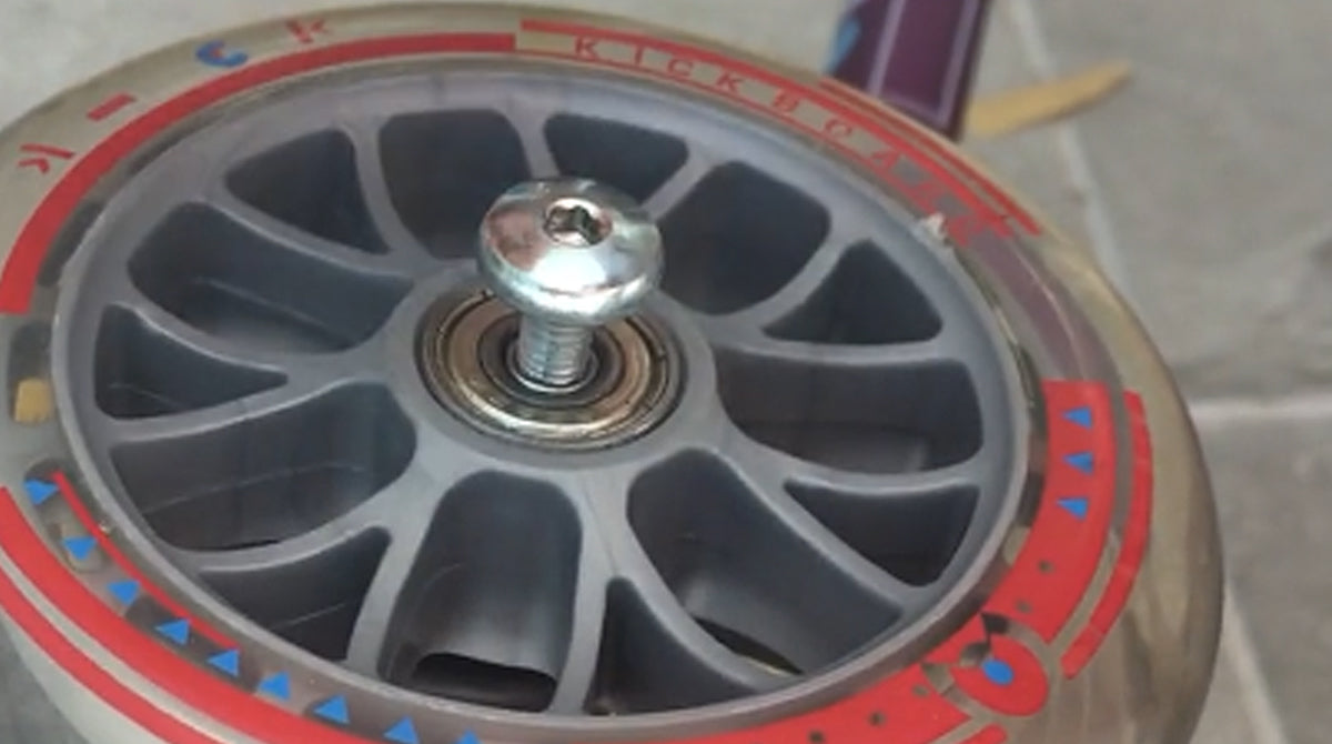 How to change the left hand wheel on a Mini Micro - step 2