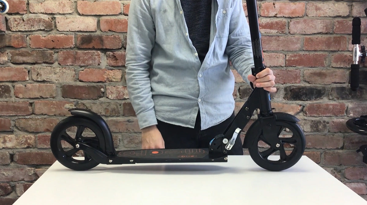 How to fold and unfold a Micro Classic Adult Scooter - Step 3