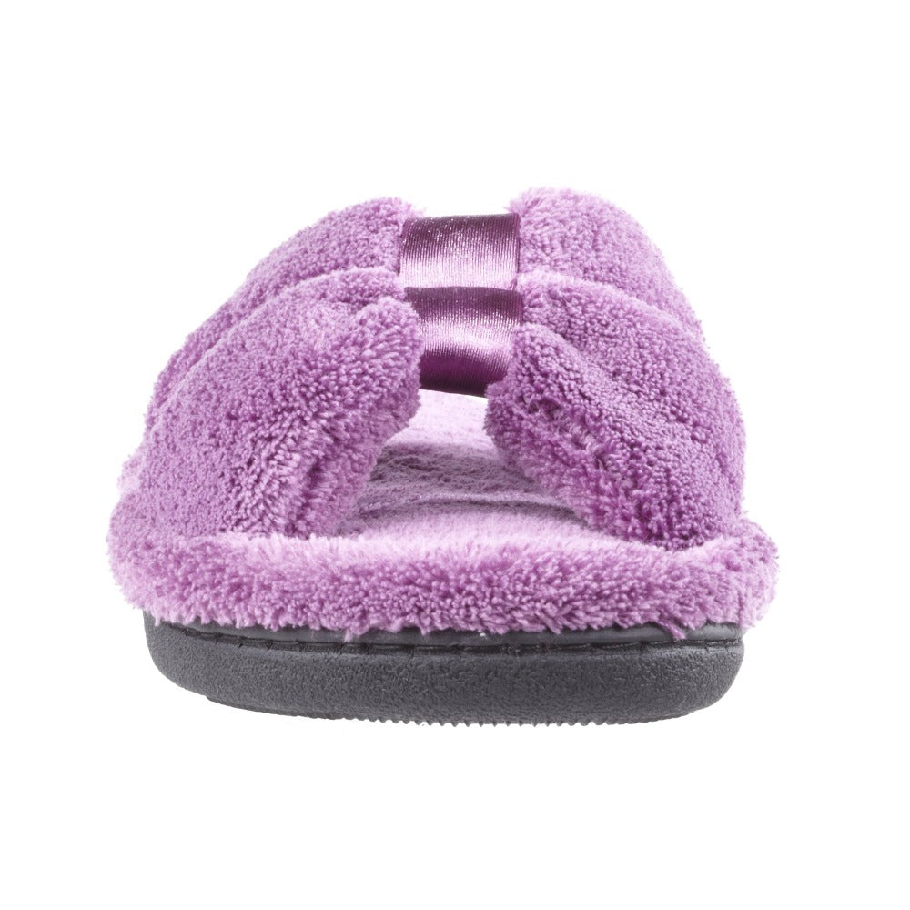 isotoner signature women's slippers