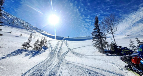 DRIVEN Powersports - Silver Mtn Lodge Snowmobiling in Newfoundland