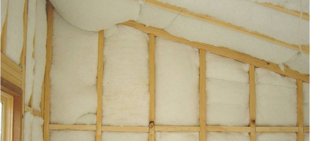 Insulated wall and ceiling cavity