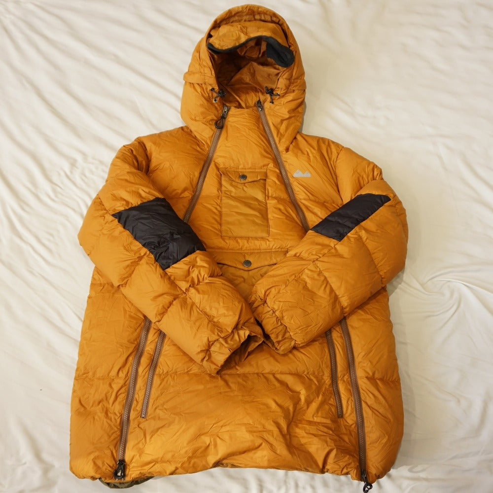 新品同様 grn outdoor　OFF to ON JACKET GO9211Q ダウンジャケット 古着 CAMEL サイズ/M　2way  シュラフに早変わり　寝袋　アウター [送料無料] [12/2値下げ]