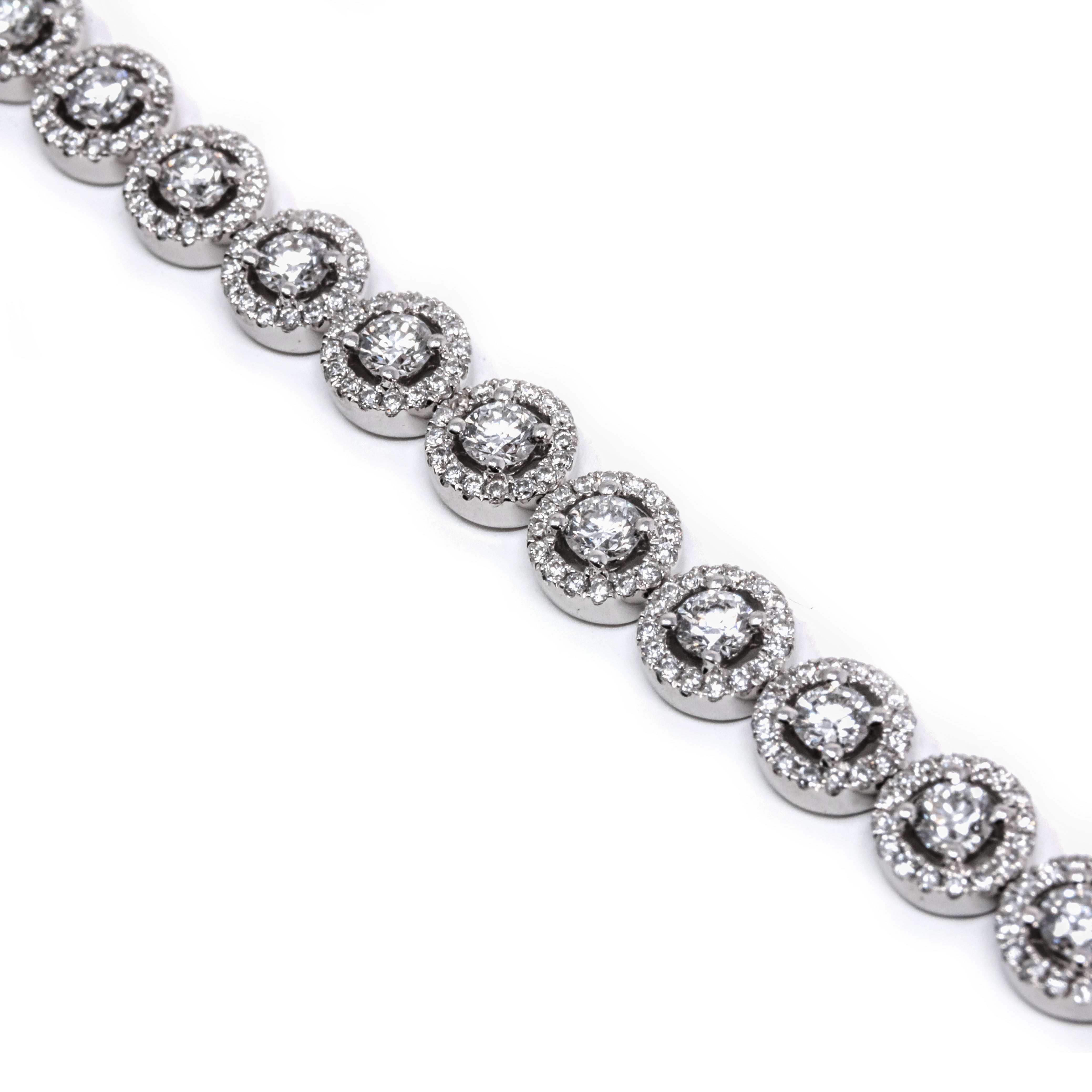 Kravit Jewelers 14k White Gold Diamond Cluster Bracelet