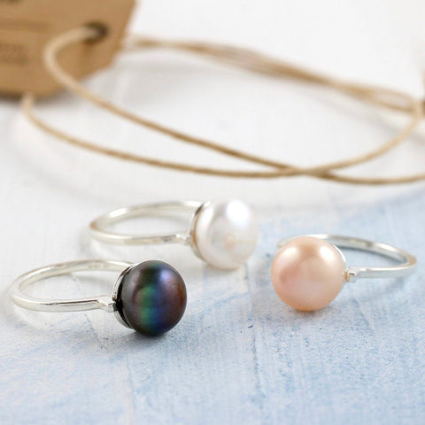 Coloured pearl rings