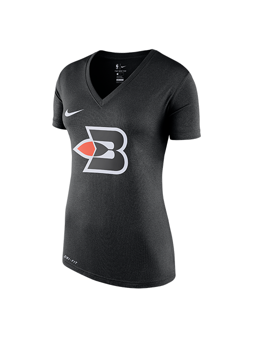 black braves shirt