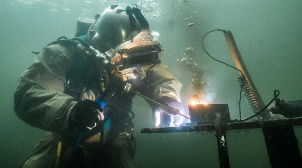 Underwater welding High Wages