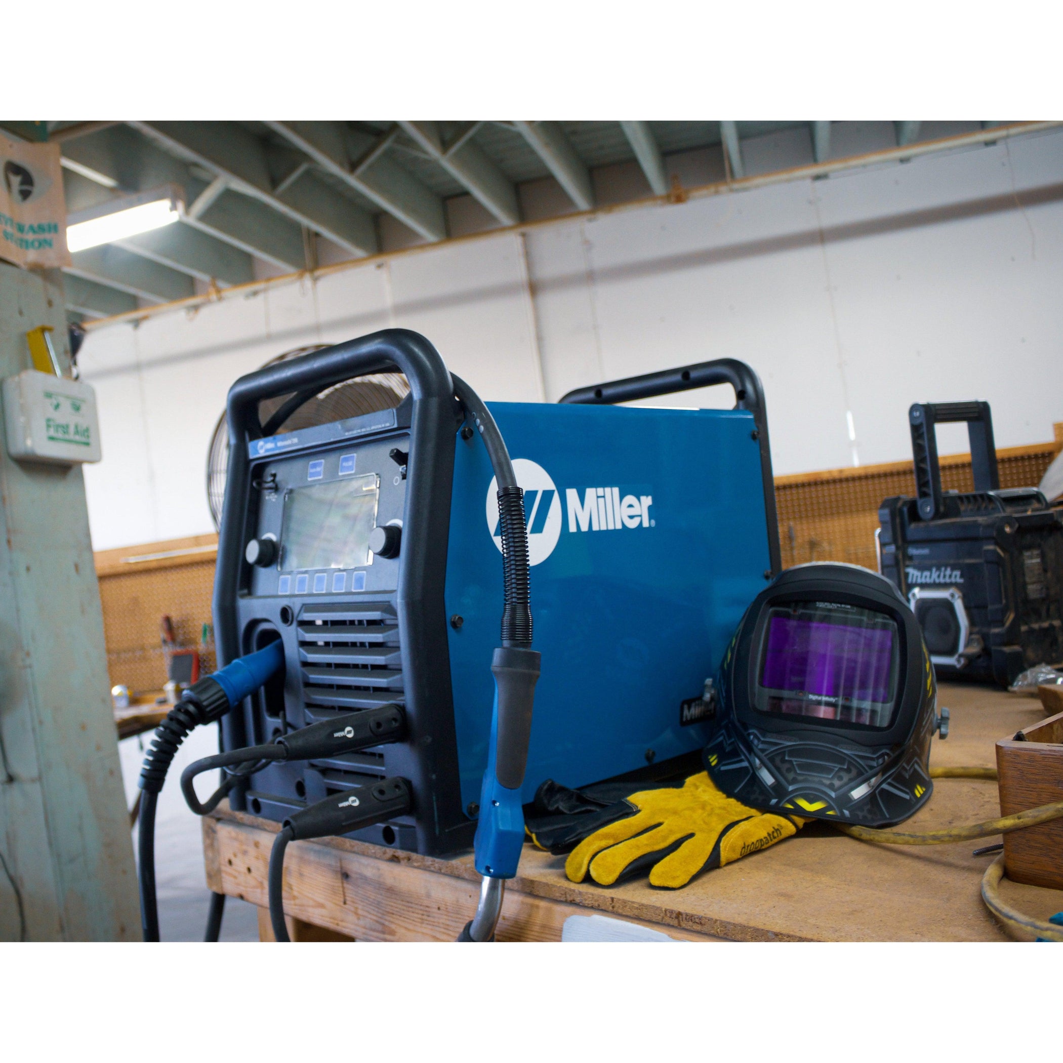 miller-millermatic-255-pulsed-mig-welder-907734-baker-s-gas